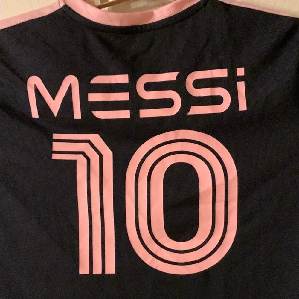 Messi Shirt (BIN M) - Picture 5 of 5